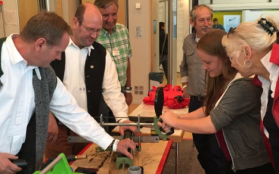 SHK-klein-2z4cfx8033k3a21iueuio0