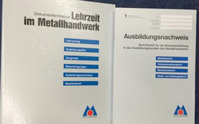 Metall Berichtsheft klein
